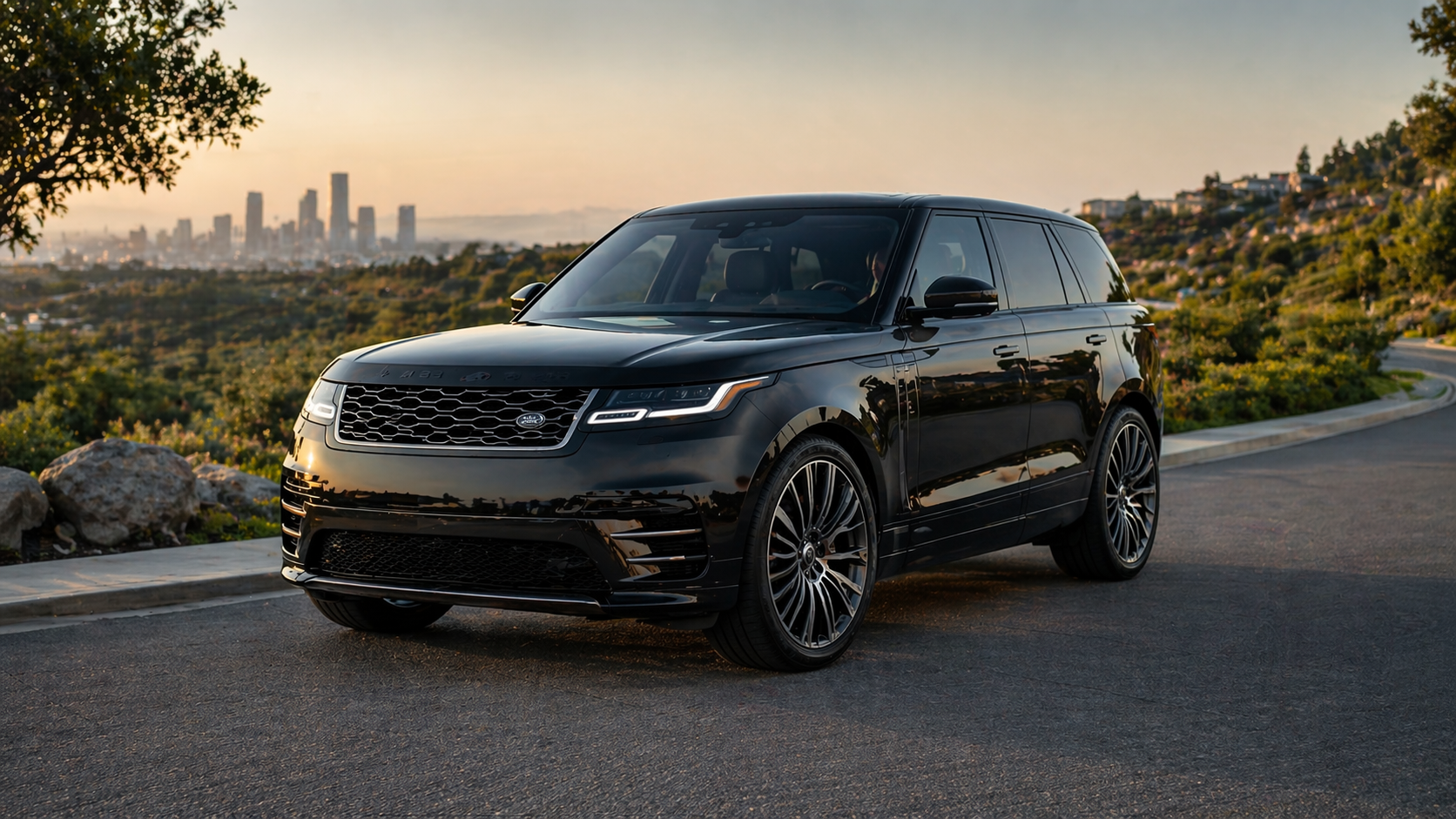 Голубой Land Rover Range Rover Sport Dynamic 2026